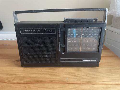 Grundig music boy - grundig, radio