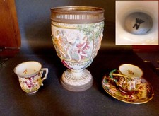 Urna vintage in porcellana