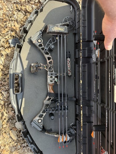 Mathews compound bow - mathews,