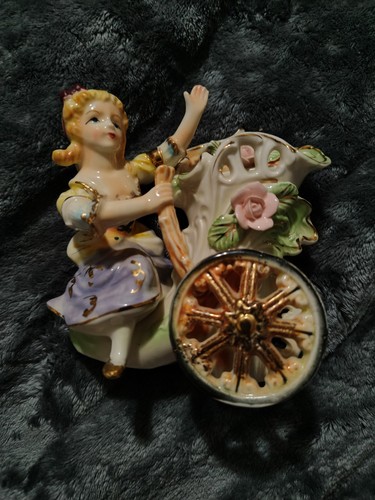 Vaso statuina porcellana stile