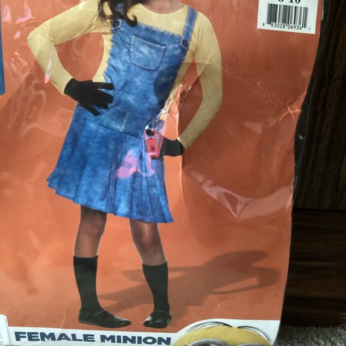 Despicable female minion - me,
