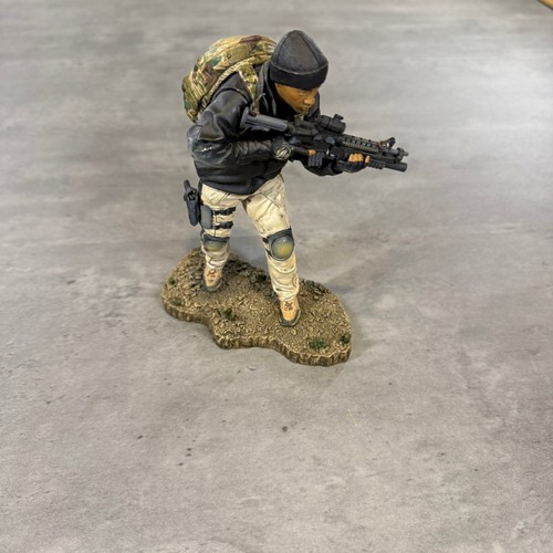 Figurina mcfarlane militare - figurina,