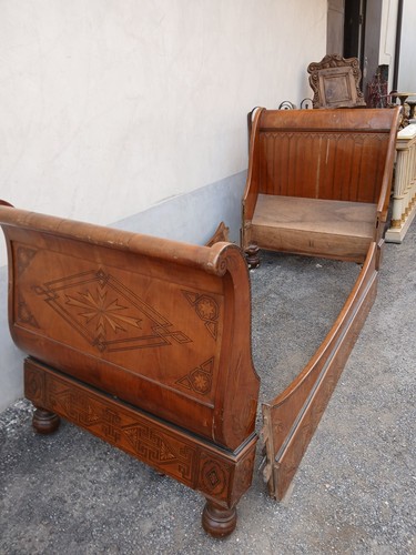 Letto barca intarsiato - a,