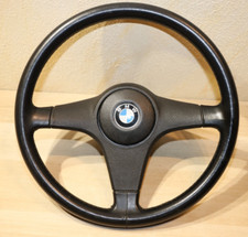 BMW E30 volante in pelle