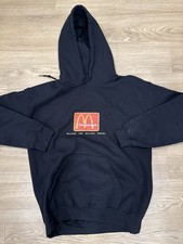 Felpa nera con cappuccio