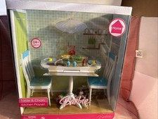 Mattel barbie home tavolo - tavolo, e