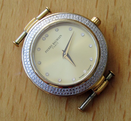 Vecchio orologio pierre - vecchio,