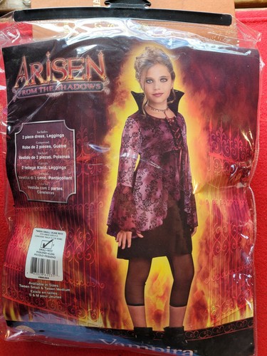 Girls arisen vampira - girls,