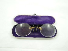 OCCHIALI ANTICHI NASO SENZA