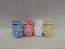 SCARPINE NEONATO TIPO " BABBUCCE" LAVORATE A FERRI IN 100% COTONE FATTE A MANO