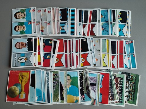 Figurine calciatori panini - figurine,