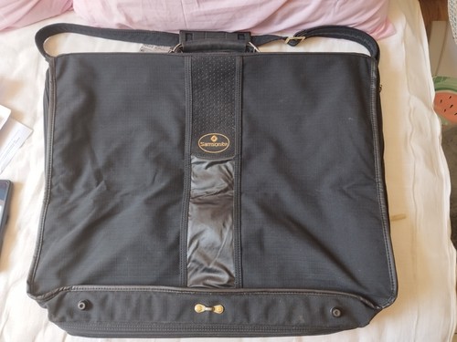 Porte habits valise costumes - habits,