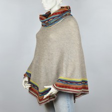 Poncho donna lavorato a maglia