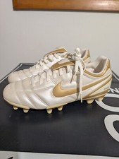 Nike Tiempo Ronaldinho. wc