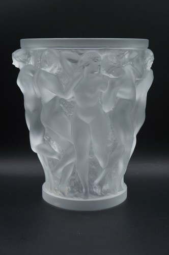 France lalique bacchantes - france,