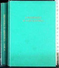 L'INFERMIERA IN LABORATORIO