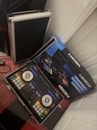 Controller reloop mixon 4 - dj,