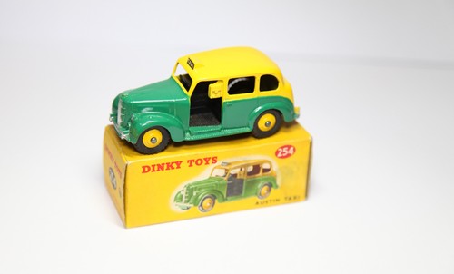 Taxi dinky 254 - taxi, in