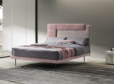 LETTO MATRIMONIALE C/RETE ORT. DI STRUTTURA L.160/180 RIVESTITO C/TESSUTI LUSSO°