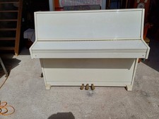 Piano droit Young Chang U-109