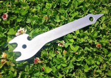 STRUMENTO DI PULIZIA RUOTE