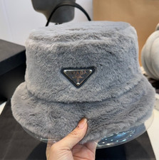 PRADA2026 integral hat
