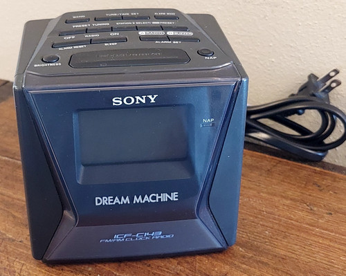 Sony dream machine icf - machine, icf-c143