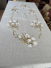 Pregiata tovaglia lino vintage cm. 165x255 ca ricamata a mano con 24 tovaglioli