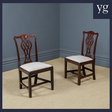 Antica coppia inglese di sedie