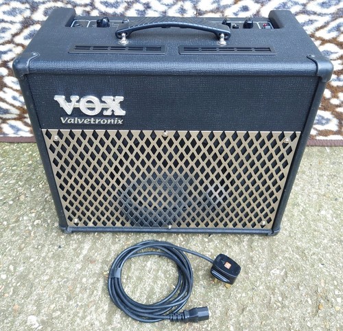Amplificatore combinato vox - amplificatore,