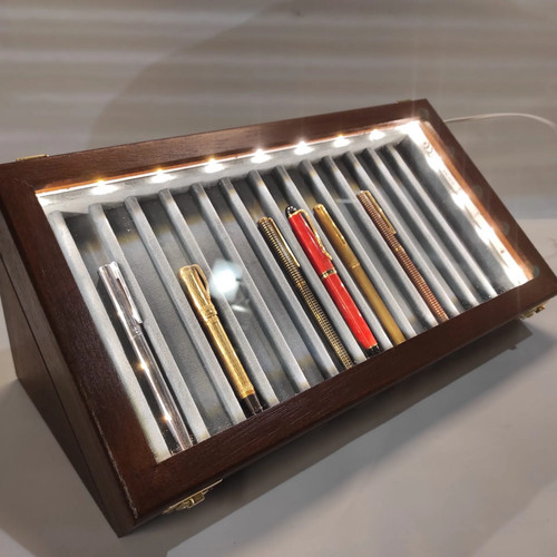 Espositore cofanetto con luce