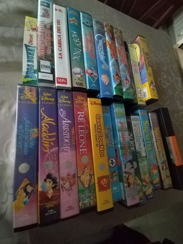 Videocassette vhs walt disney - walt,