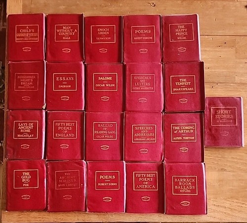 Vintage miniature red - 21,