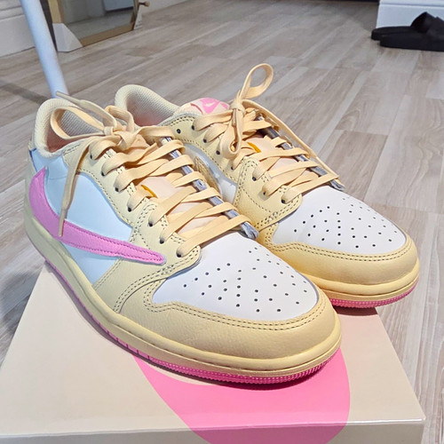 Nike travis scott - scott, x