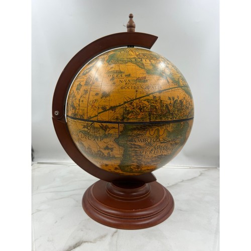 Mappamondo vintage italiano