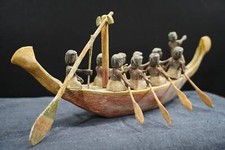Barca in legno sul fiume Nilo