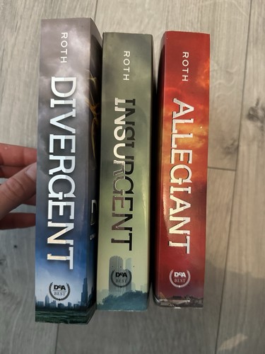 Divergent allegiant - divergent,,
