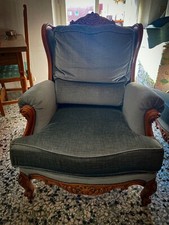 Coppia di Poltrone, legno massello e velluto. (Vendibili anche separatamente)