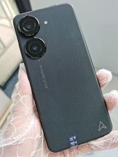 9,5/10 ASUS Zenfone 10 - 256