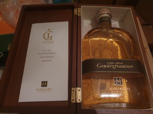 Grappa giare - grappa, giare"