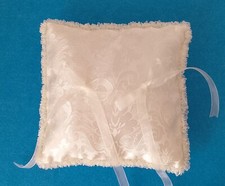 Cuscinetto porta fedi quadrato beige, matrimonio romantico