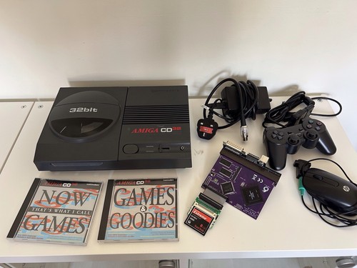Commodore amiga cd32 - amiga,