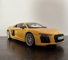 Iscale by Kyosho 1:18 Audi R8