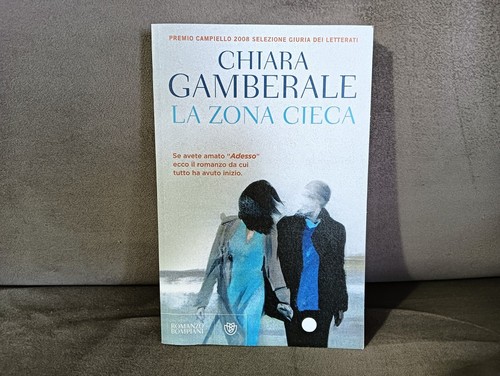 Libro zona cieca - zona, chiara