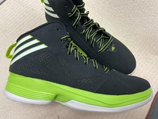 Nuove scarpe da basket Adidas