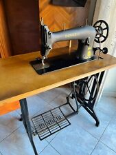 Macchina da cucire antica Singer anno inizio 1934. Modello 31m32.       