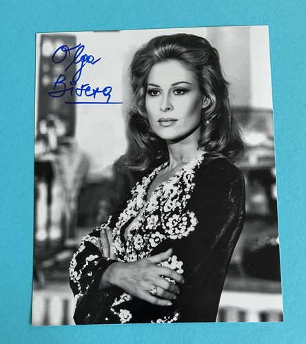 Olga bisera james bond 007 - bond,