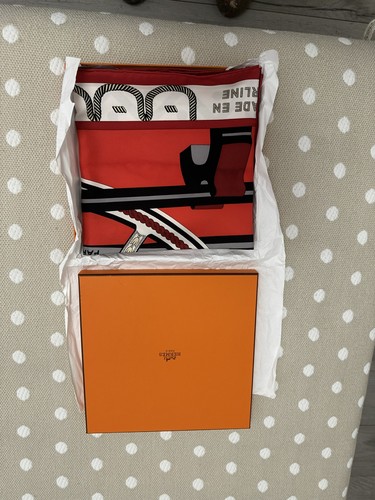 Foulard carré hermès - hermès,