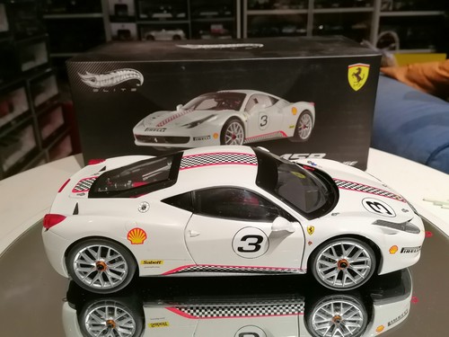Hot wheels elite ferrari - hot,