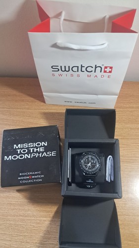 Omegaxswatch snoopy moonphase - snoopy,